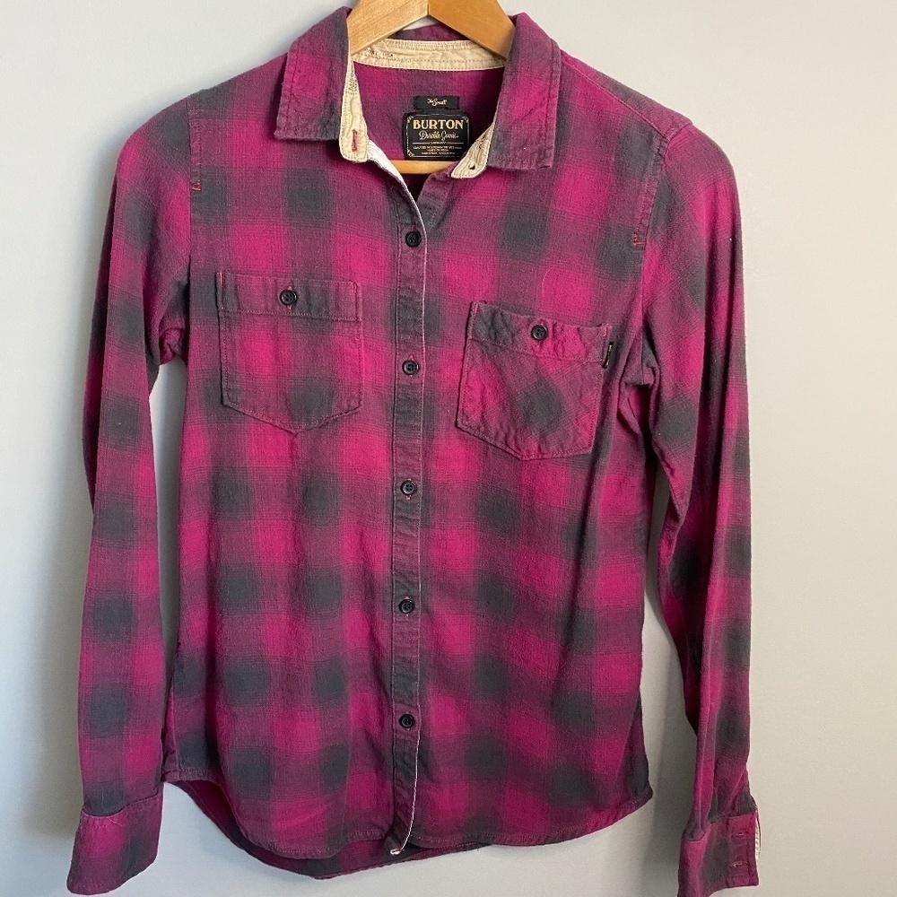 Burton‎ Durable Goods Women's Long Sleeve Plaid Button Up Shirt Size Small